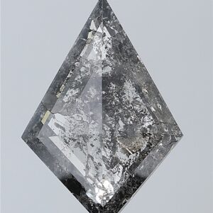 3.59 CT , 15.1*10.3 MM, Kite shape natural diamond , salt and paper