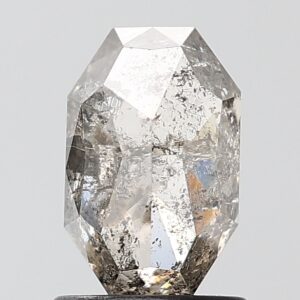 1.96 CT , 8.2*5.3*4.2 MM, Emerald shape natural diamond , salt and paper