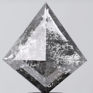 3.44 CT , 14.02*12.9 MM, Kite shape natural diamond , salt and paper